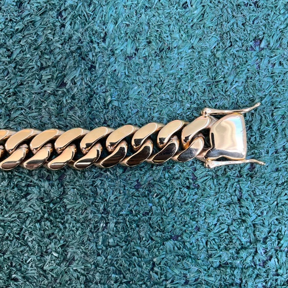 Gold cuban link bracelet - Picture 5 of 6